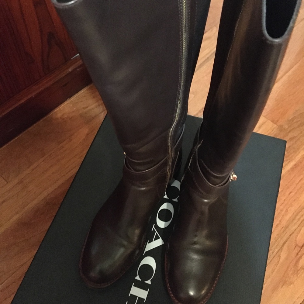 COACH BROWN LEATHER BOOTS